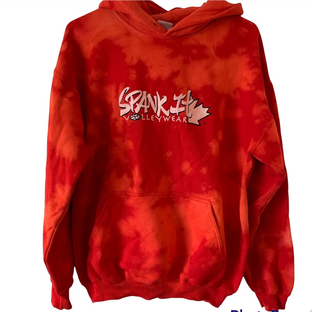 Bleach Tie Dye Red graphic Hoodie Volleyball sweatshirt Gildan Adult M Medium